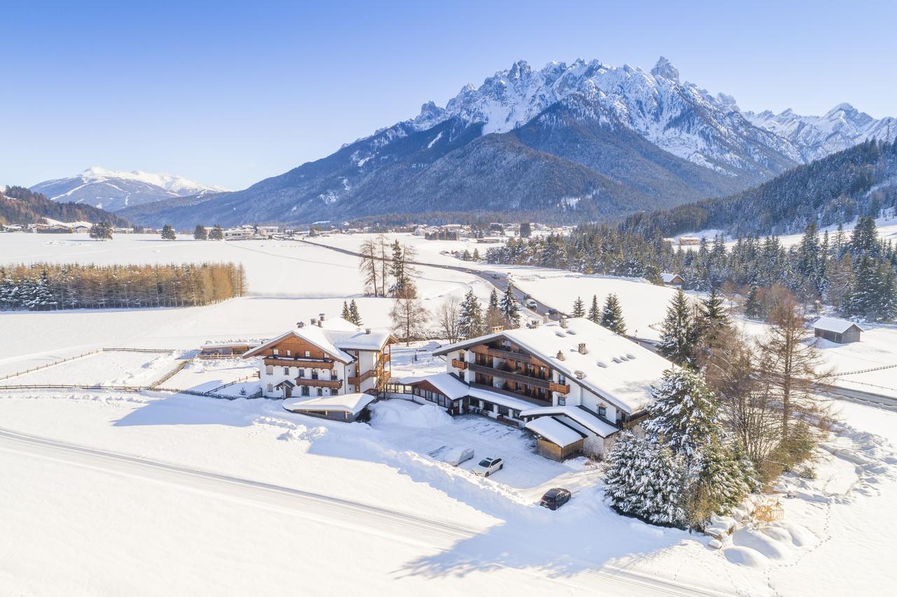 Hotel Hubertushof Toblach Exteriör bild
